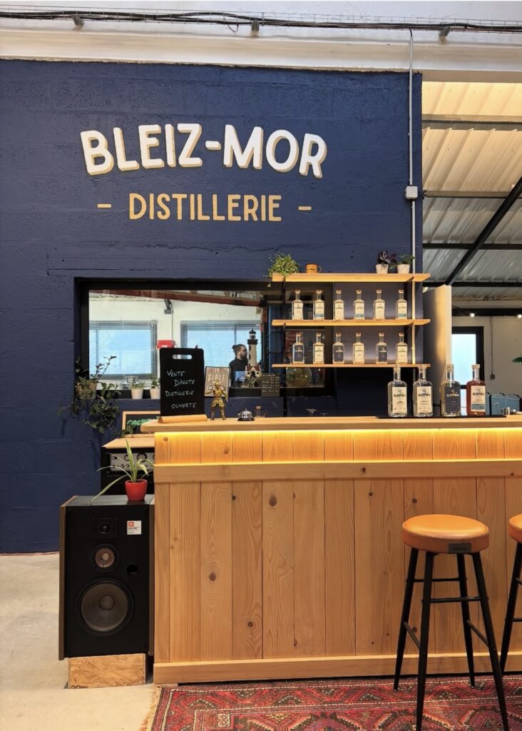 comptoir de la distillerie bleiz-mor à étel