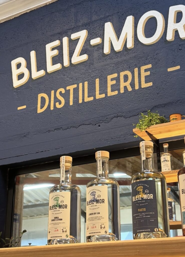 devanture de la distillerie bleiz-mor à étel