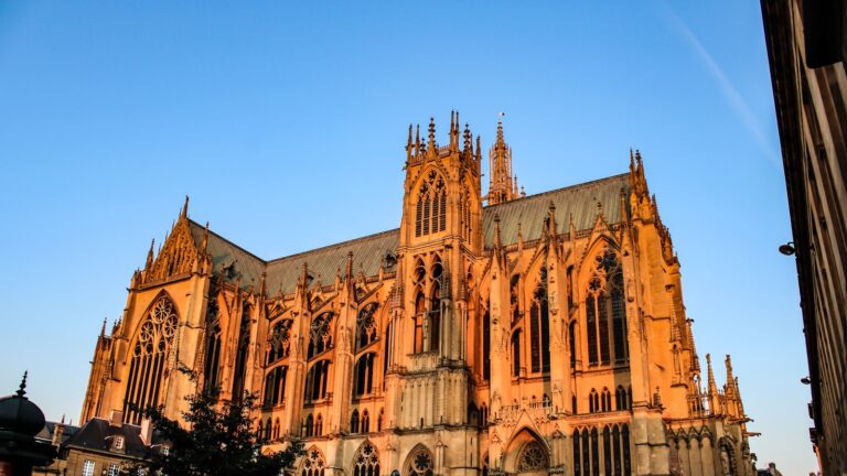 La cathédrale Saint-Étienne de Metz en fin de journée