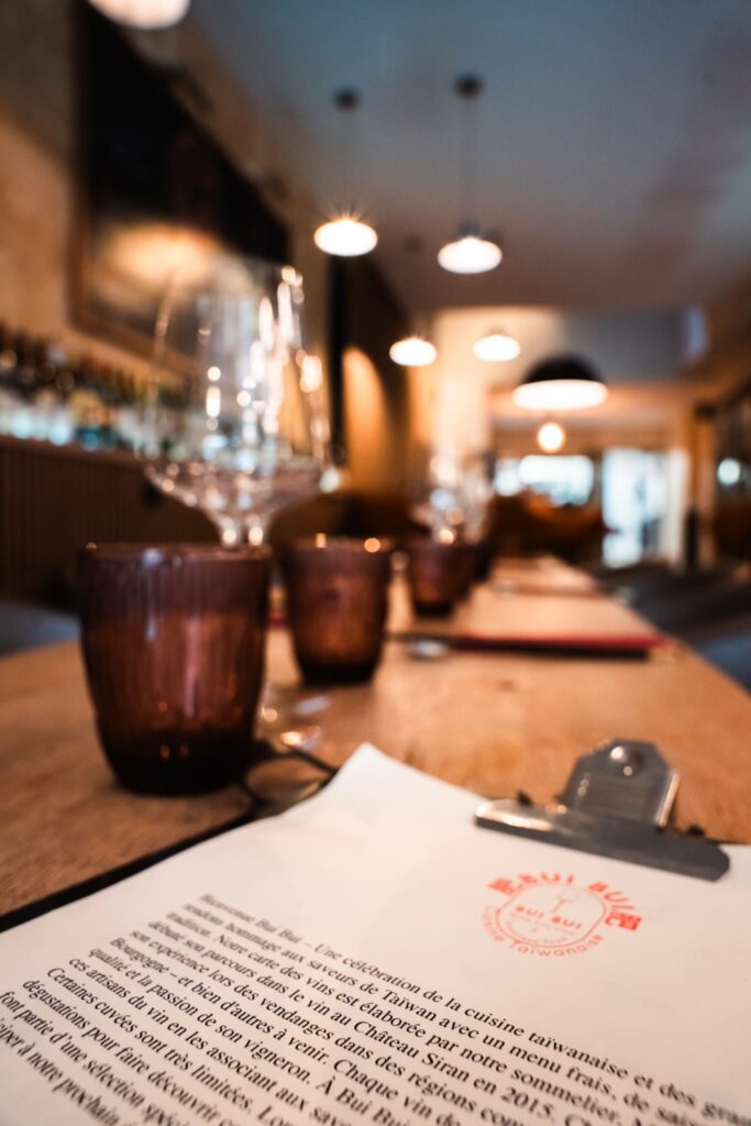 La carte dans la salle du restaurant taïwanais Bui Bui, à Bordeaux