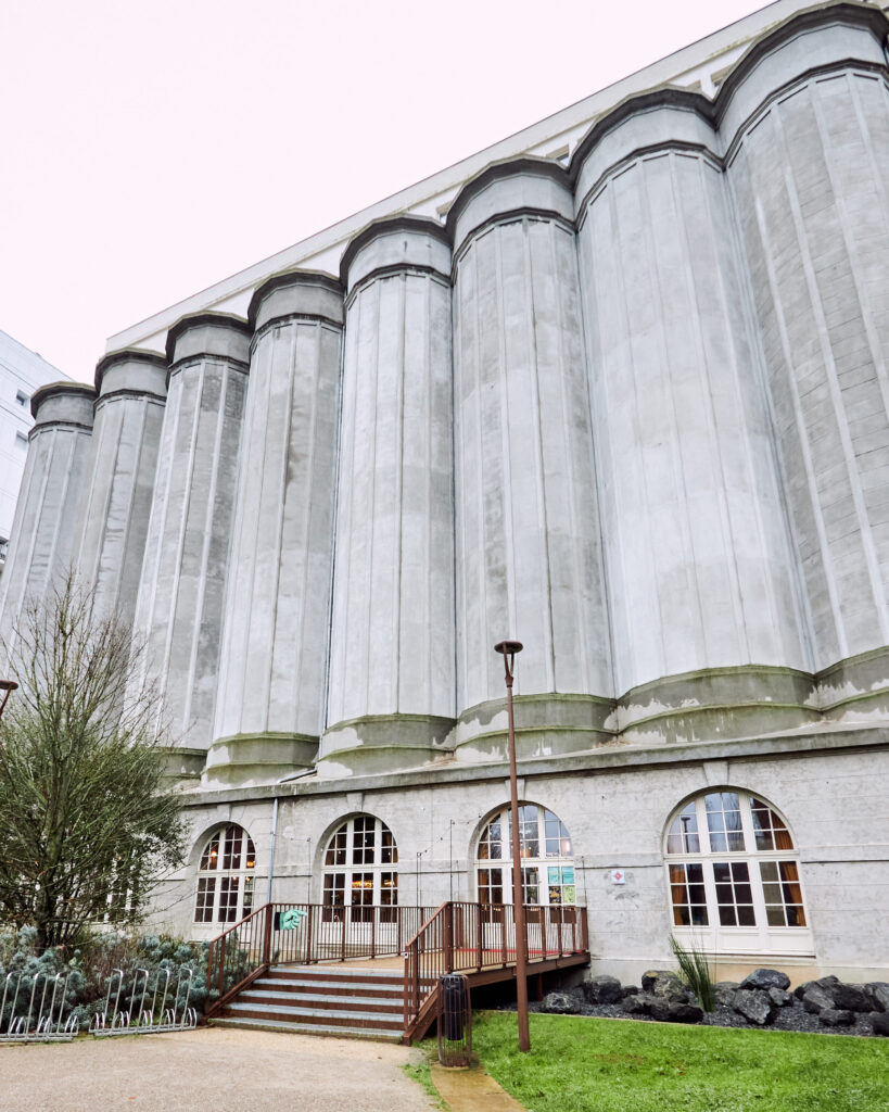 Façade des Grands Moulins de Paris à Marquette-lez-Lille où se situe Big Luck