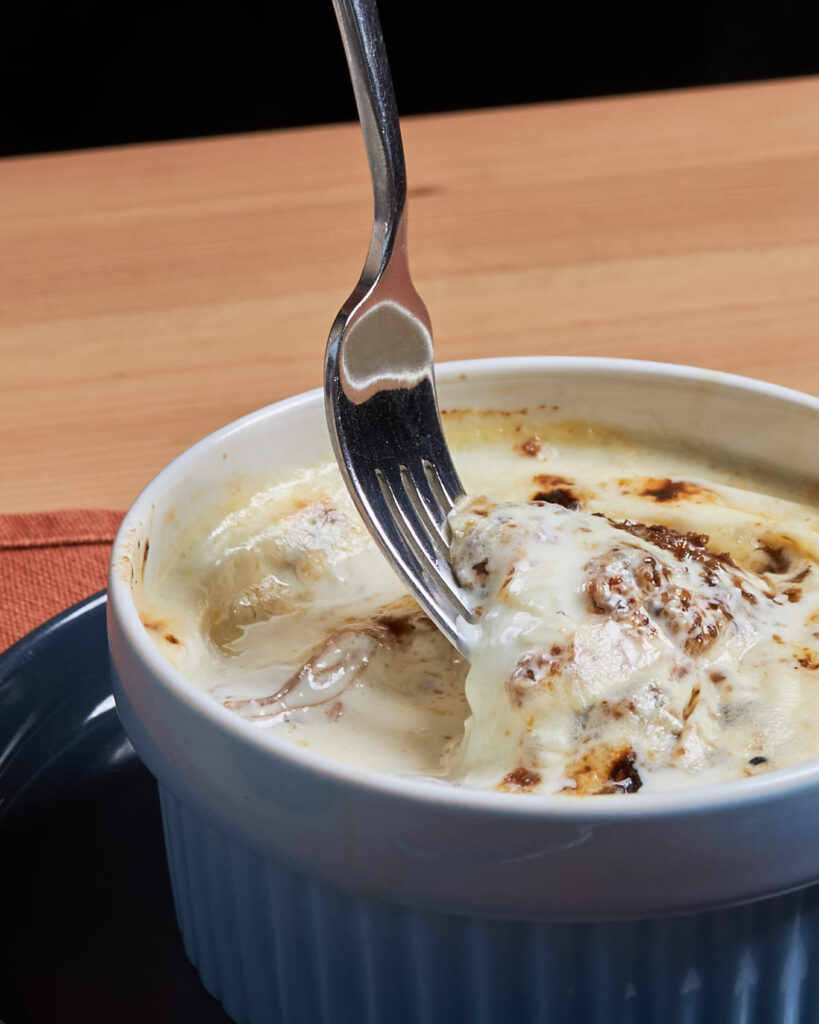 Plat gratiné du bistrot Heureux Hasard à Lille entre Fives et Hellemmes avec fromage fondu
