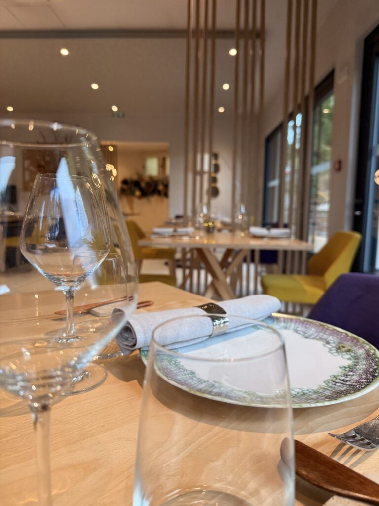 Vaisselle du 428 à Savigny-les-Beaune