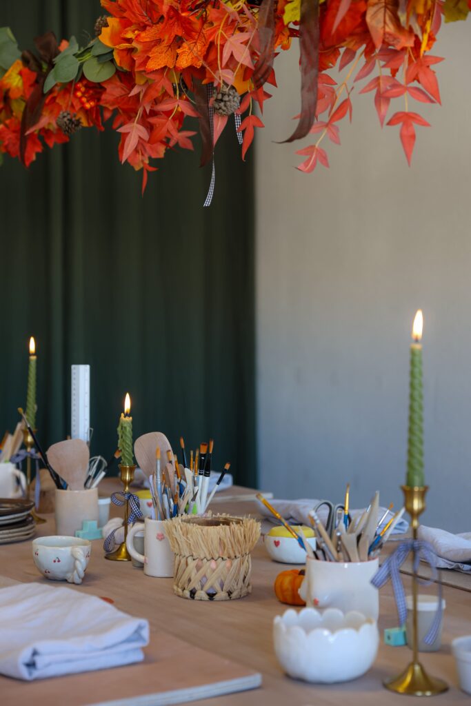 Le plan de travail des atelier poterie chez Boobs and Clay à Cabestany