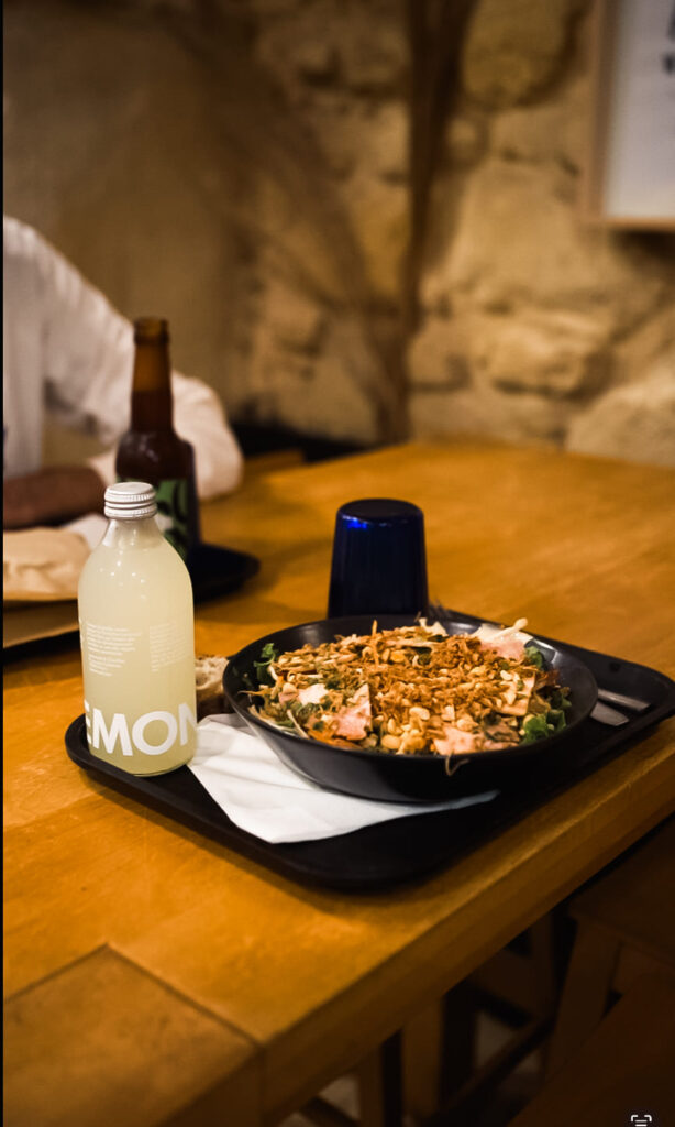 La salade sur-mesure, de la sandwicherie Bread Storming, à Bordeaux Chartrons