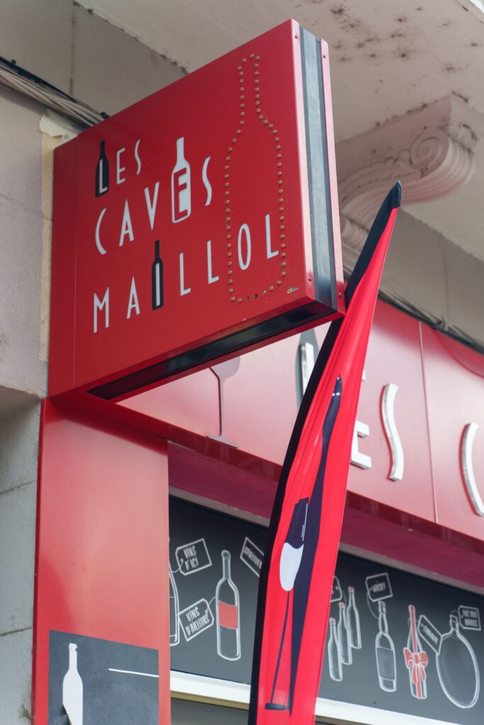 L'enseigne des Caves Maillol à Perpignan