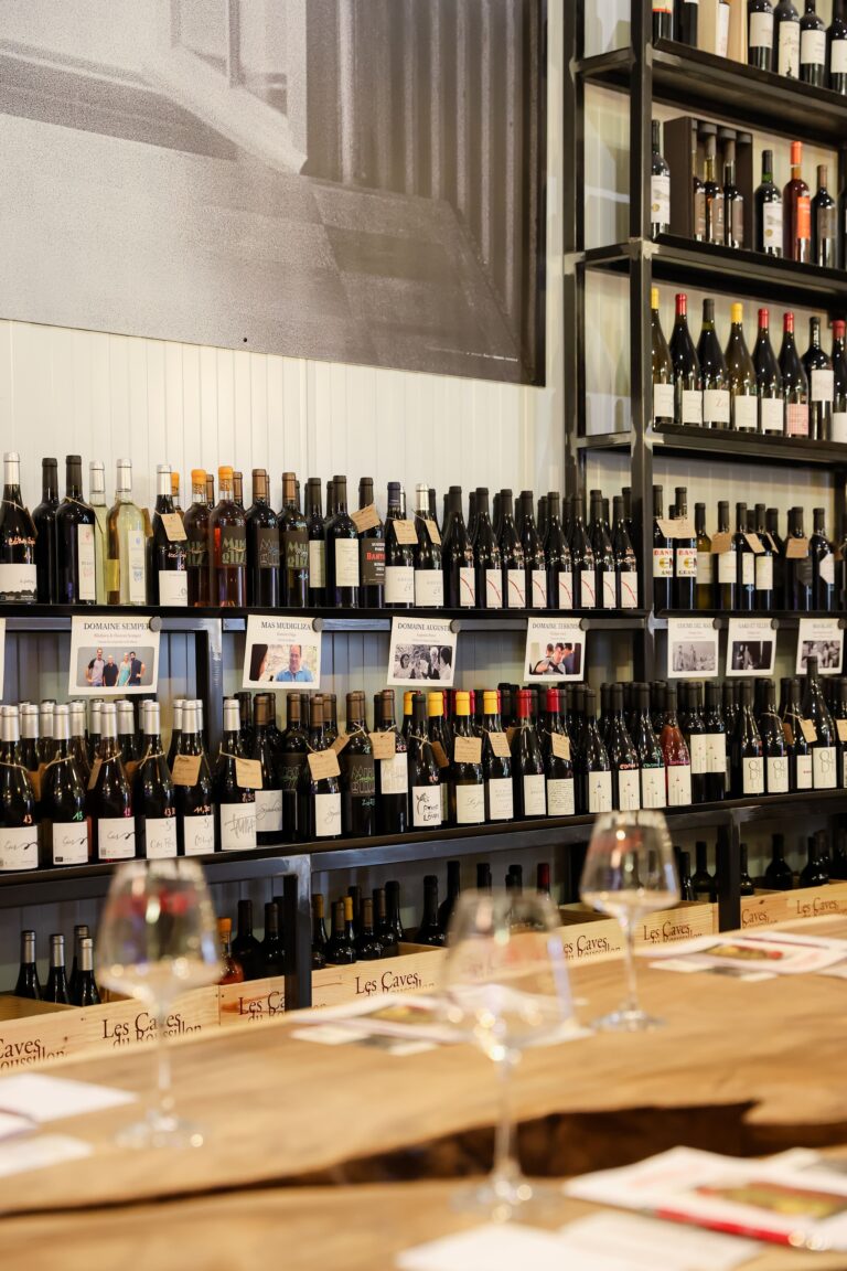 Atelier oenologie chez les Caves du Roussillon avenue Julien Panchot à Perpignan