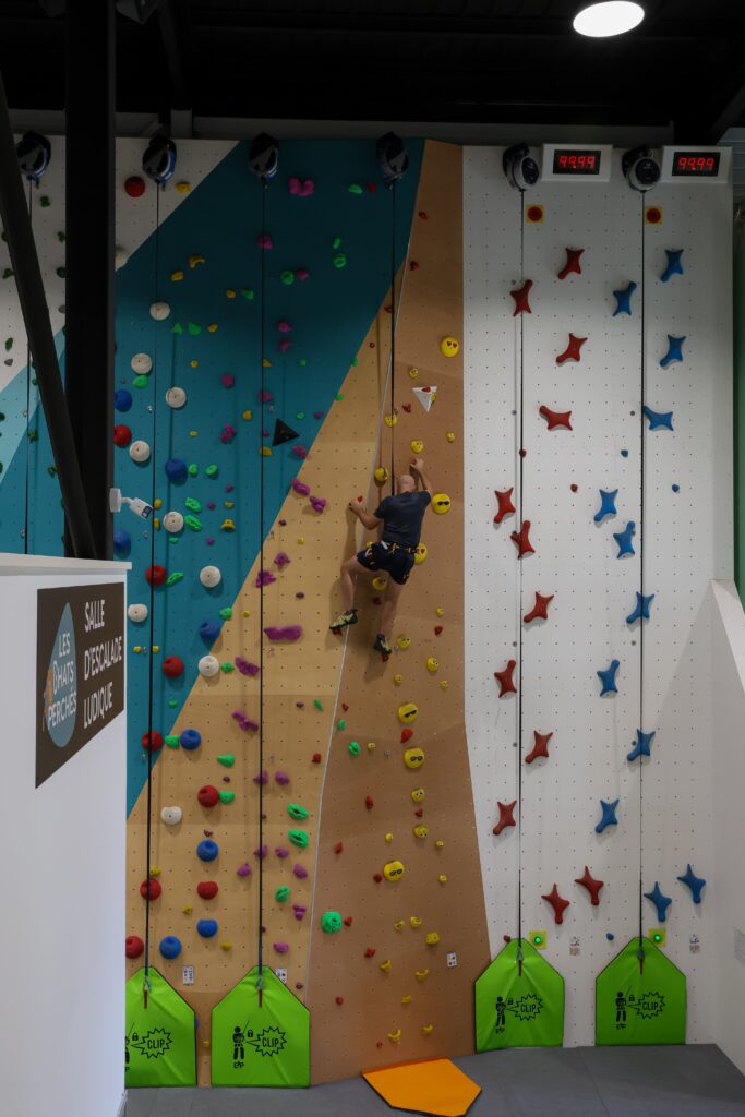 Les voies d'escalade aux Chats Perchés à Perpignan