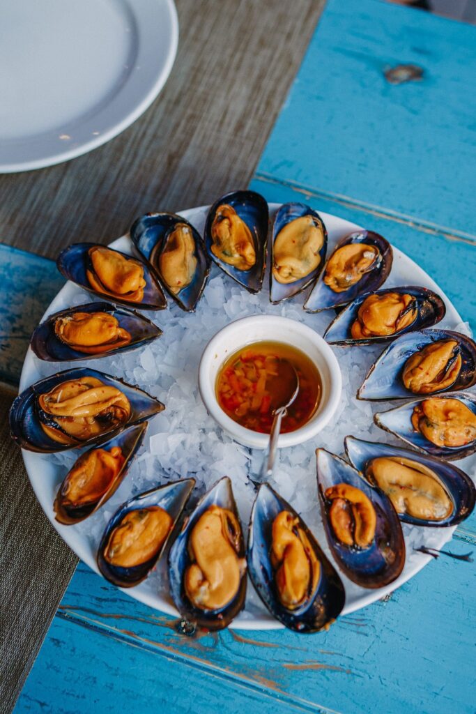 Plateau de moule d'un restaurant de type cuisine française à Pau, près de Tarbes