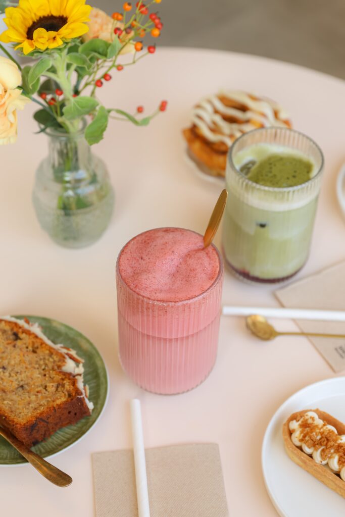 Les boissons et pâtisseries de chez Cycy's Cakes à Ille-sur-Têt