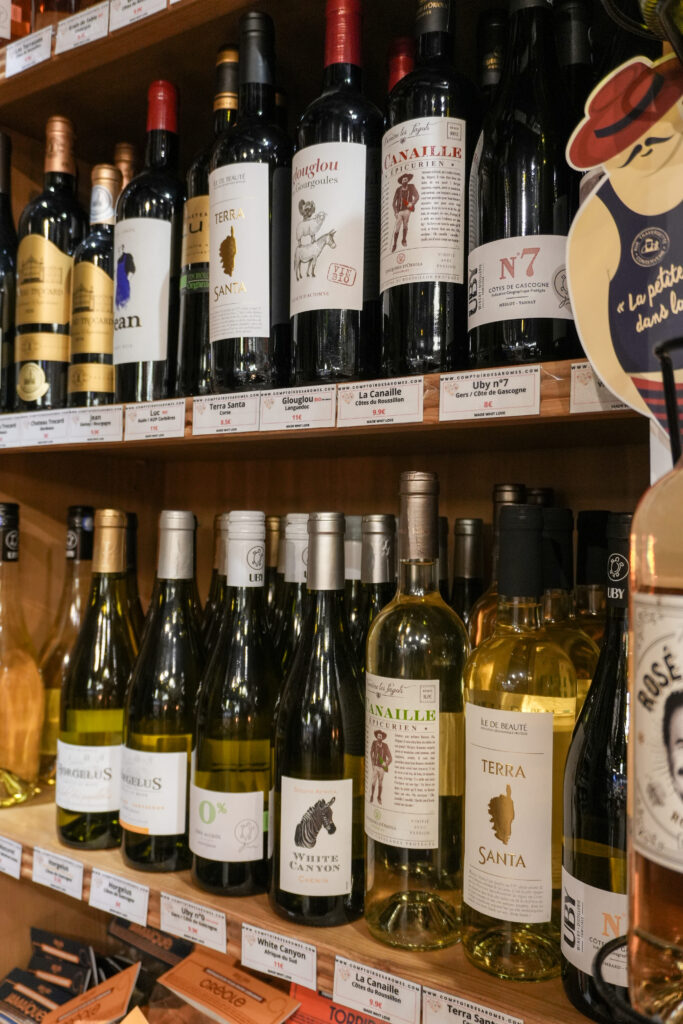 Des bouteilles de l'épicerie fine Comptoir des aromes au Havre