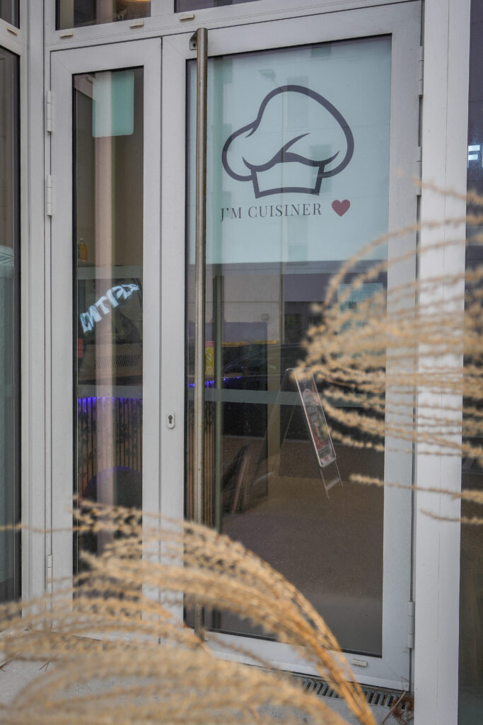 La devanture du corner healthy J'M Cuisiner au Havre