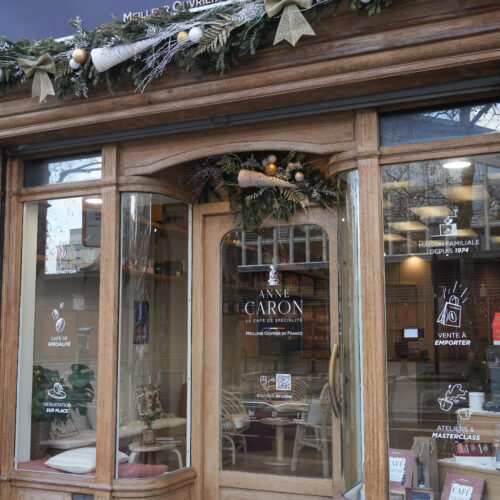 Une devanture du coffee shop Anne Caron au Havre