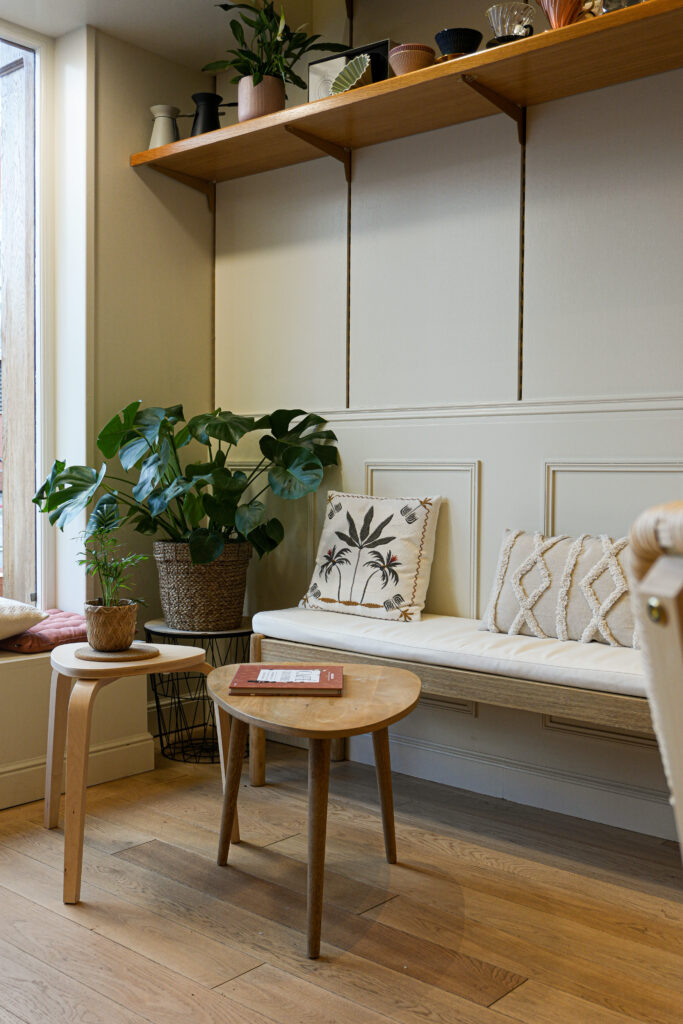 L'espace café du coffee shop Anne Caron au Havre