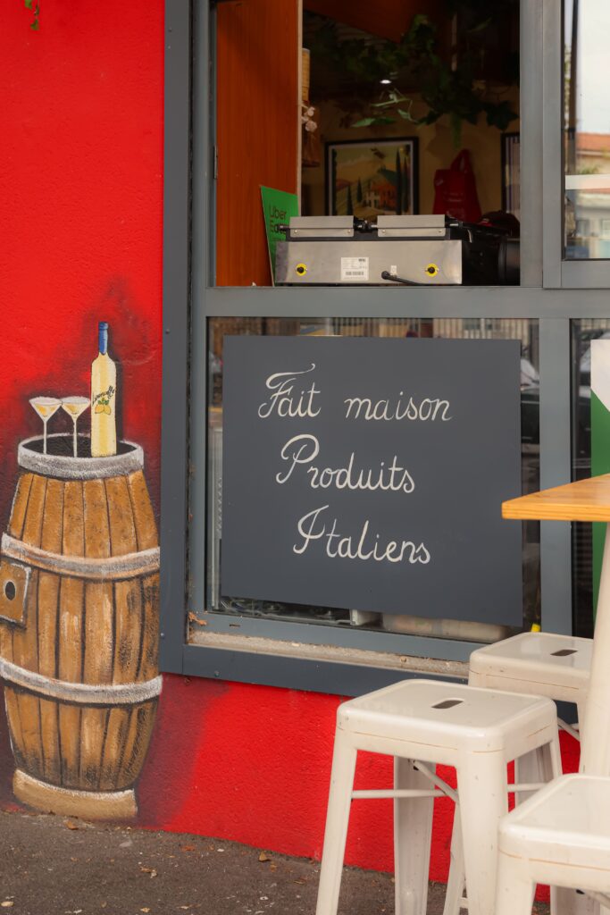 La devanture de Fricaccia à Perpignan
