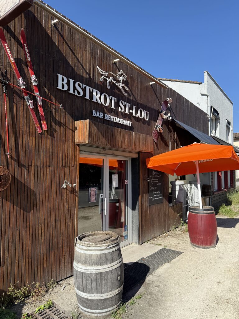 La devanture du Bistrot Saint-Lou, à Saint-Loubès