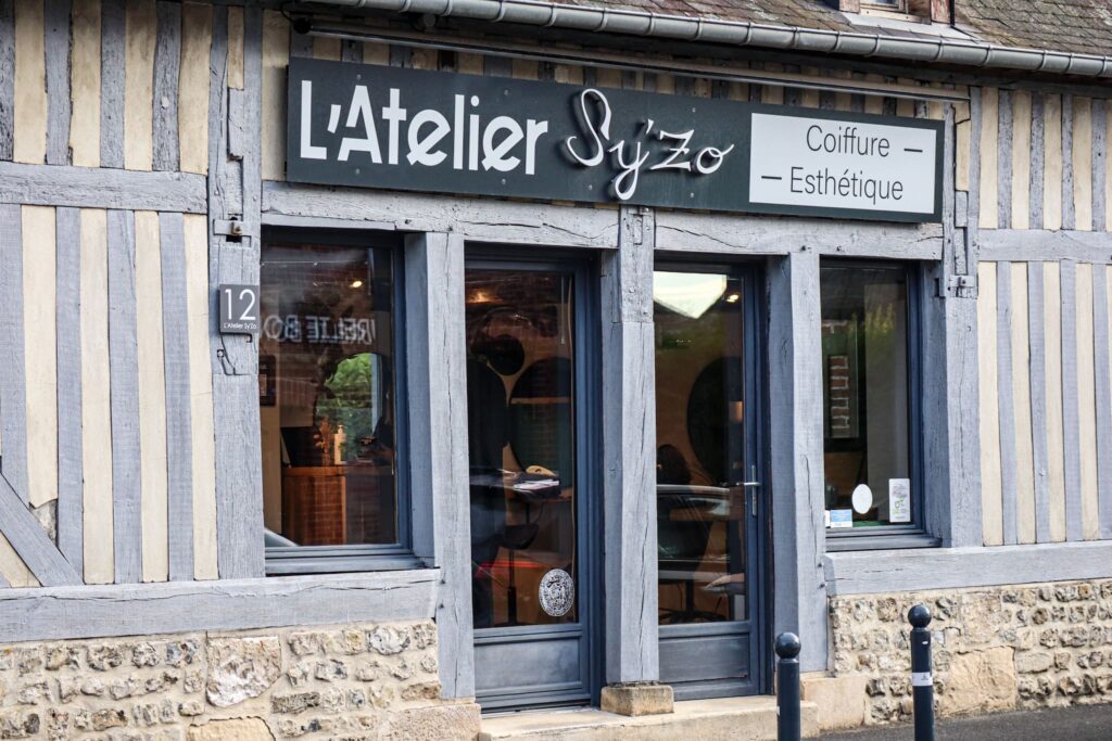 Devanture Atelier Sy'Zo Saint-Gatien-des-Bois