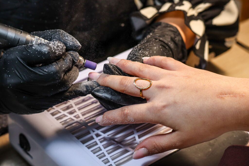 Ongles Beauty Lyn à Canapville