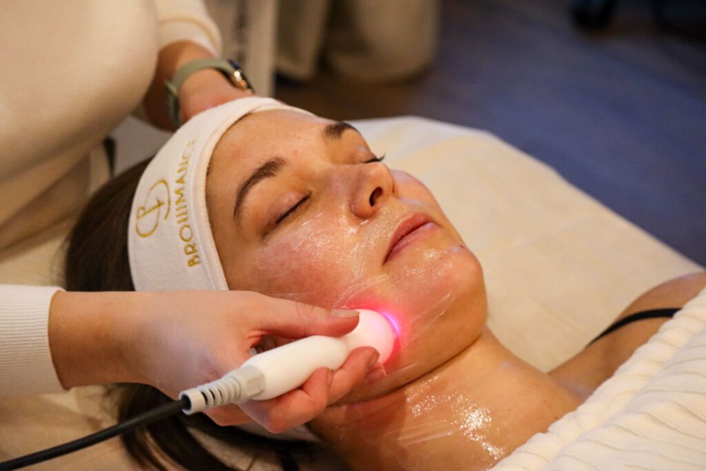 Soin visage Browmance à Pont-l'évêque