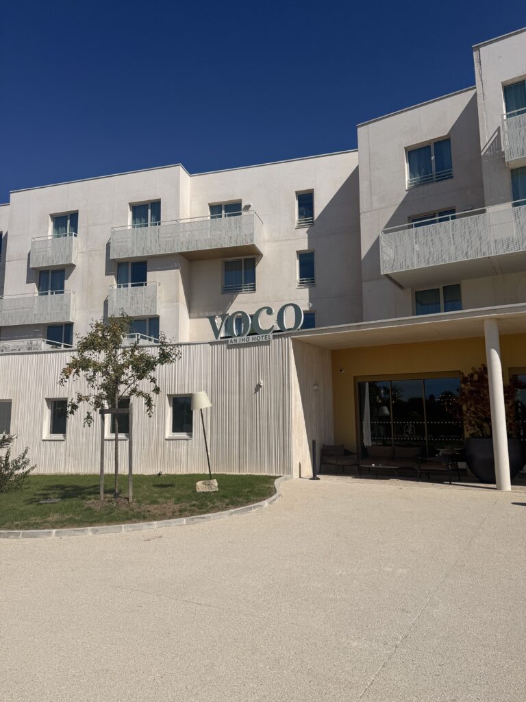 Façade du Voco à Beaune