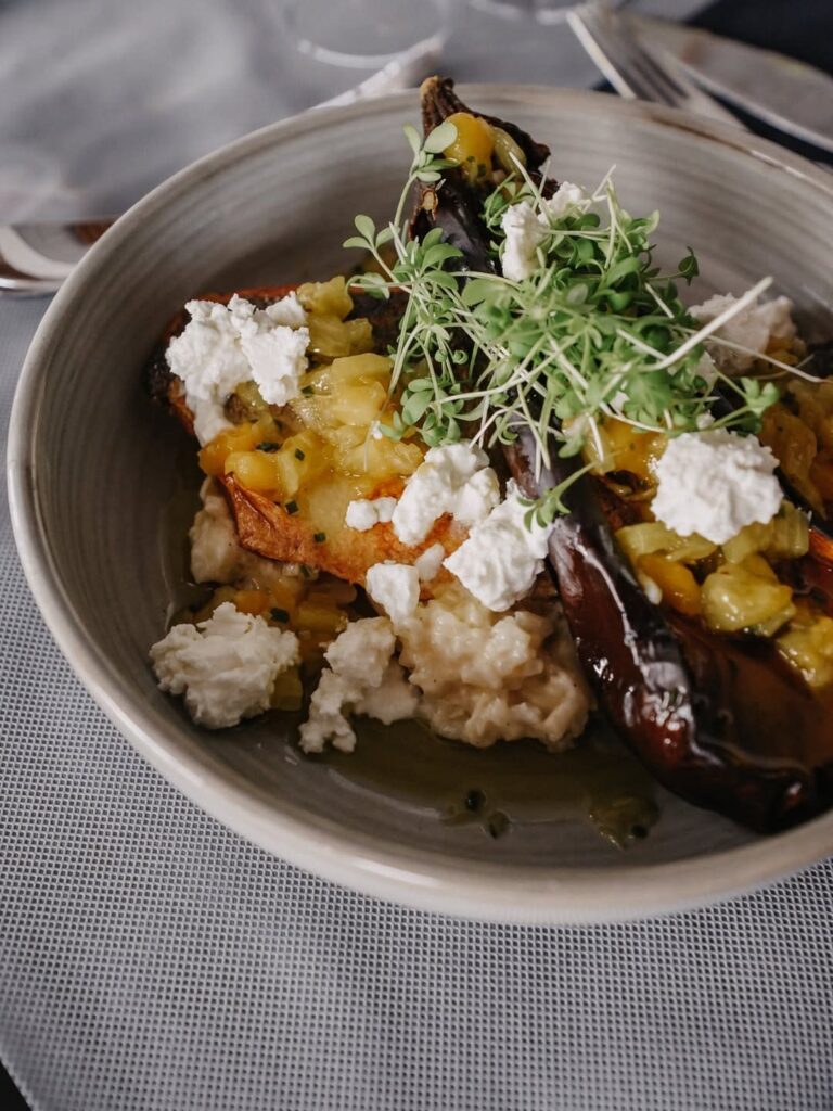 Plat généreux d'un restaurant de type cuisine française à Bizanos, près de Tarbes