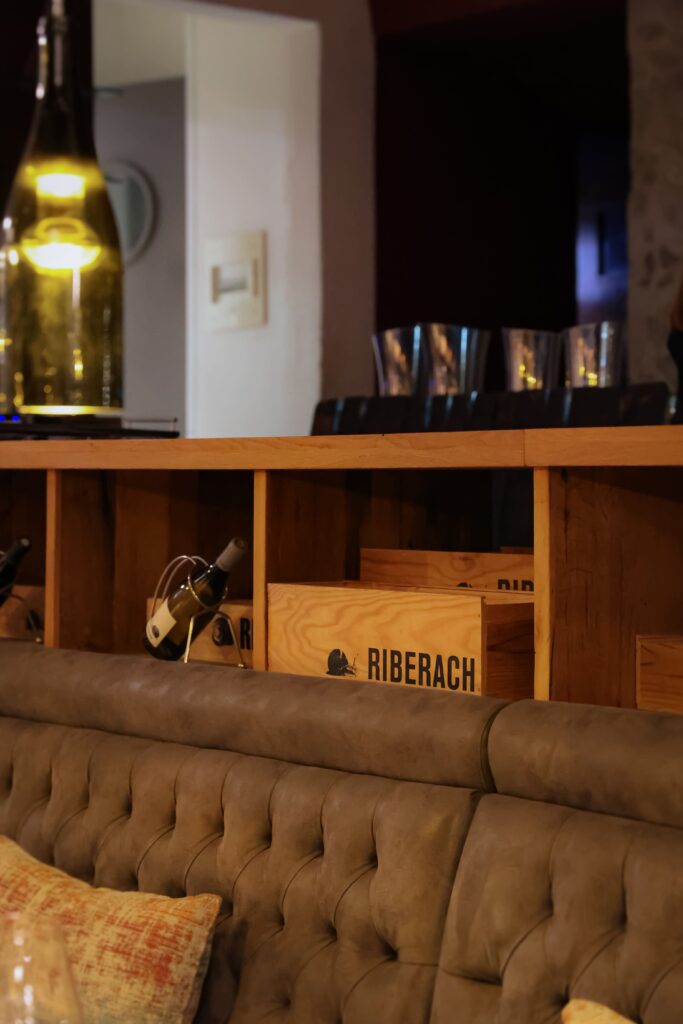 Vin du Domaine Riberach au restaurant La Coopérative à Bélesta.