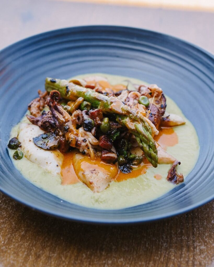 Velouté fraîcheur et généreux d'un restaurant de type cuisine française à Artiguelouve, près de Pau