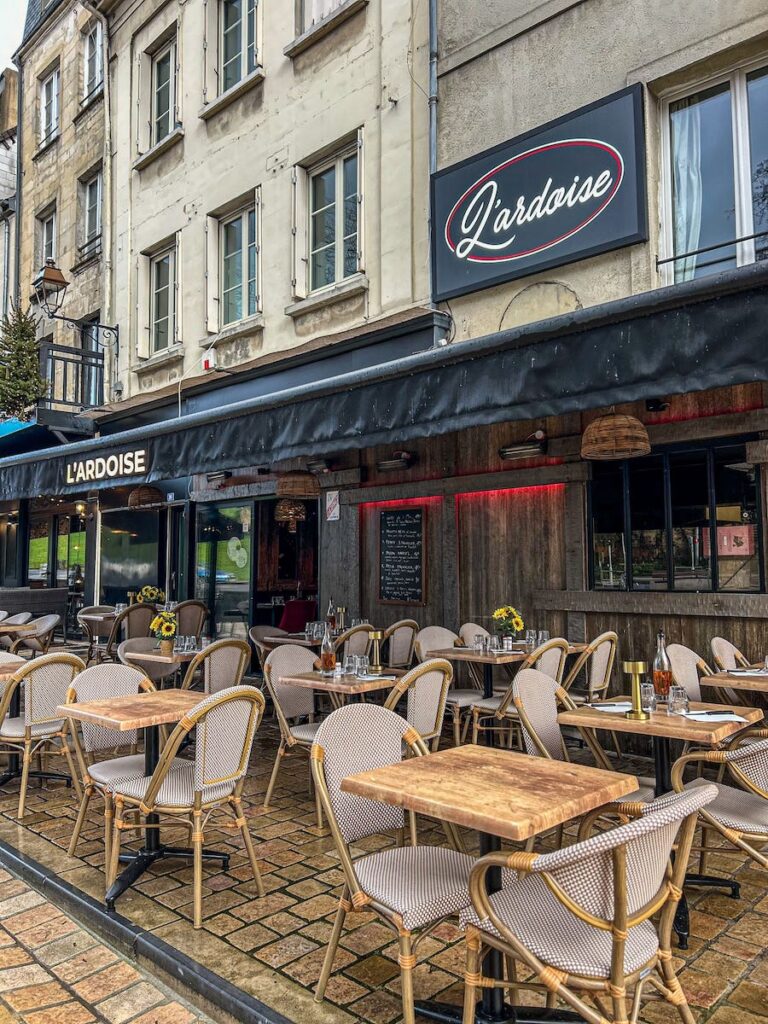 La belle terrasse de L'ardoise situé à Caen