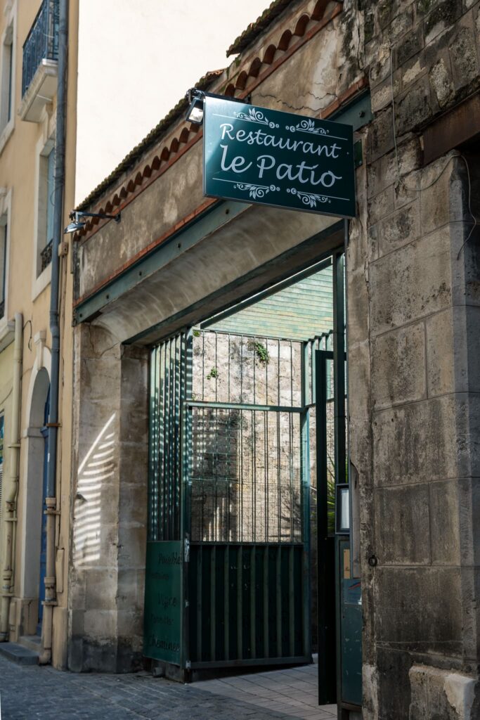 La devanture du restaurant Le Patio à Béziers