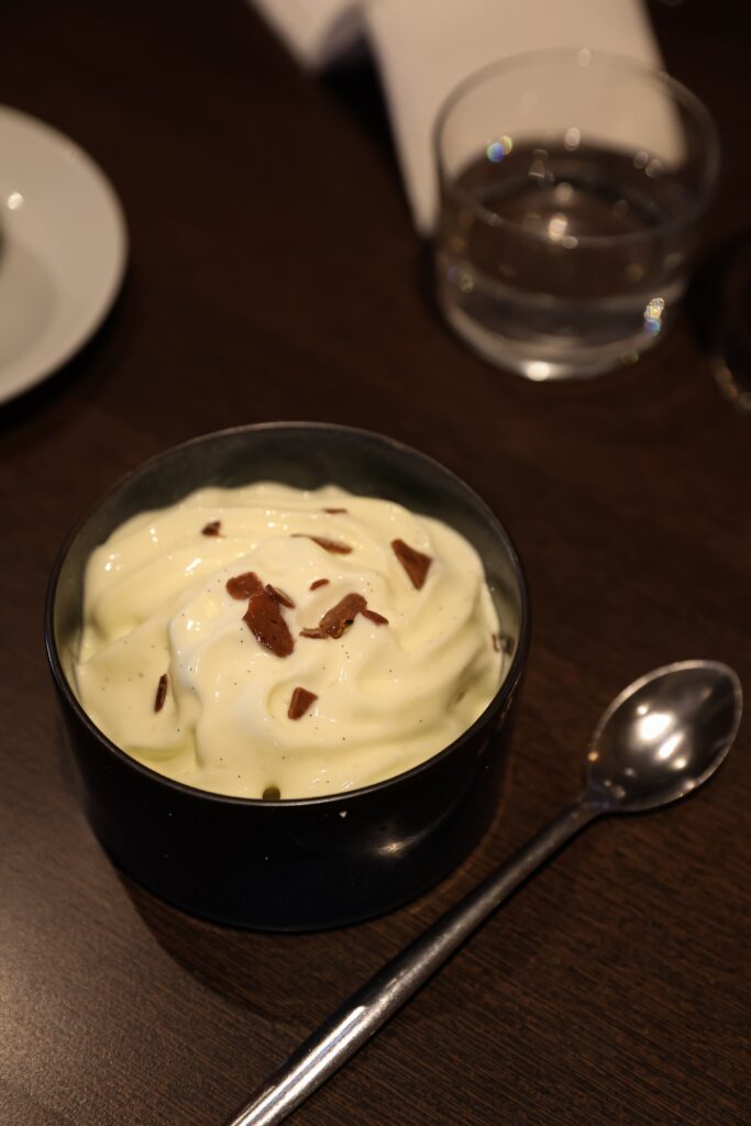 La crème catalane revisitée chez O Belles Gambettes à Perpignan