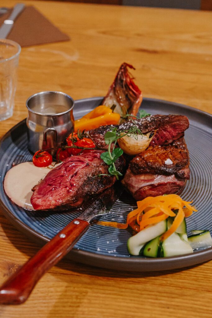 Assiette gourmande d'un restaurant de type cuisine française à Pau, près de Tarbes