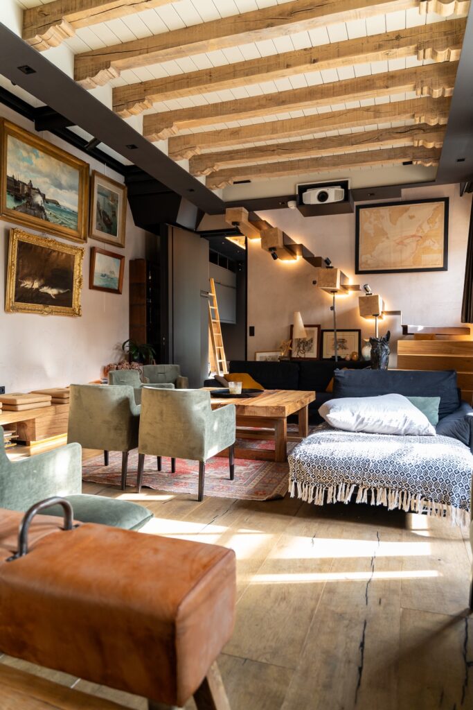 Un salon cosy dans la résidence À Fleur de Rance