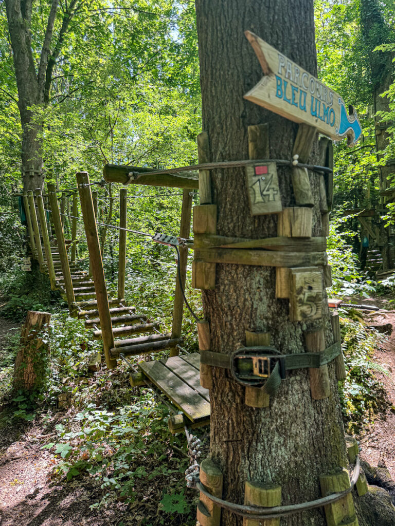 Le parcours enfants d'Accrofury à Feuguerolles-Bully