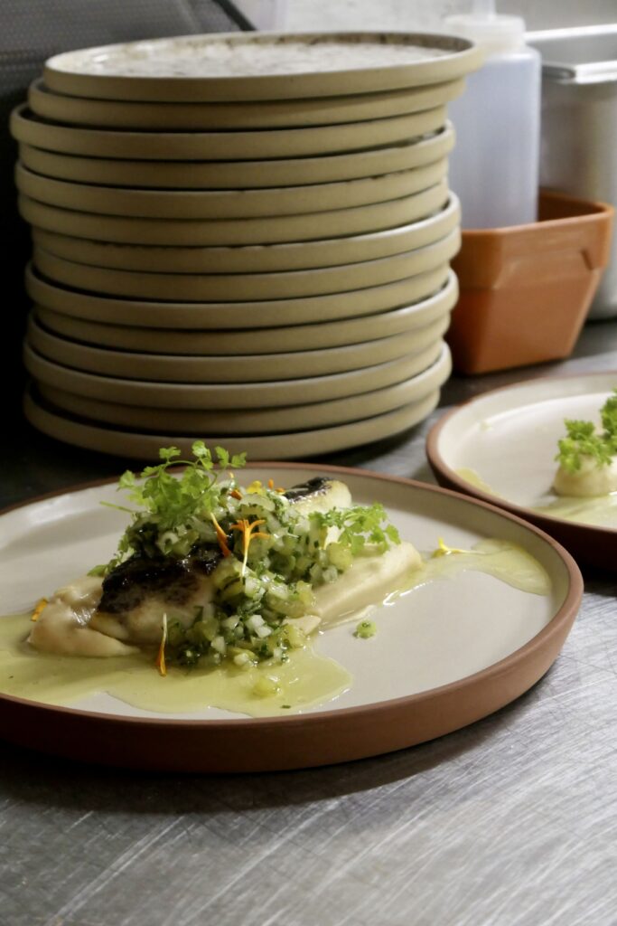 Assiette à la carte du restaurant et auberge moderne Haliotis, à la Teste-de-Buch.