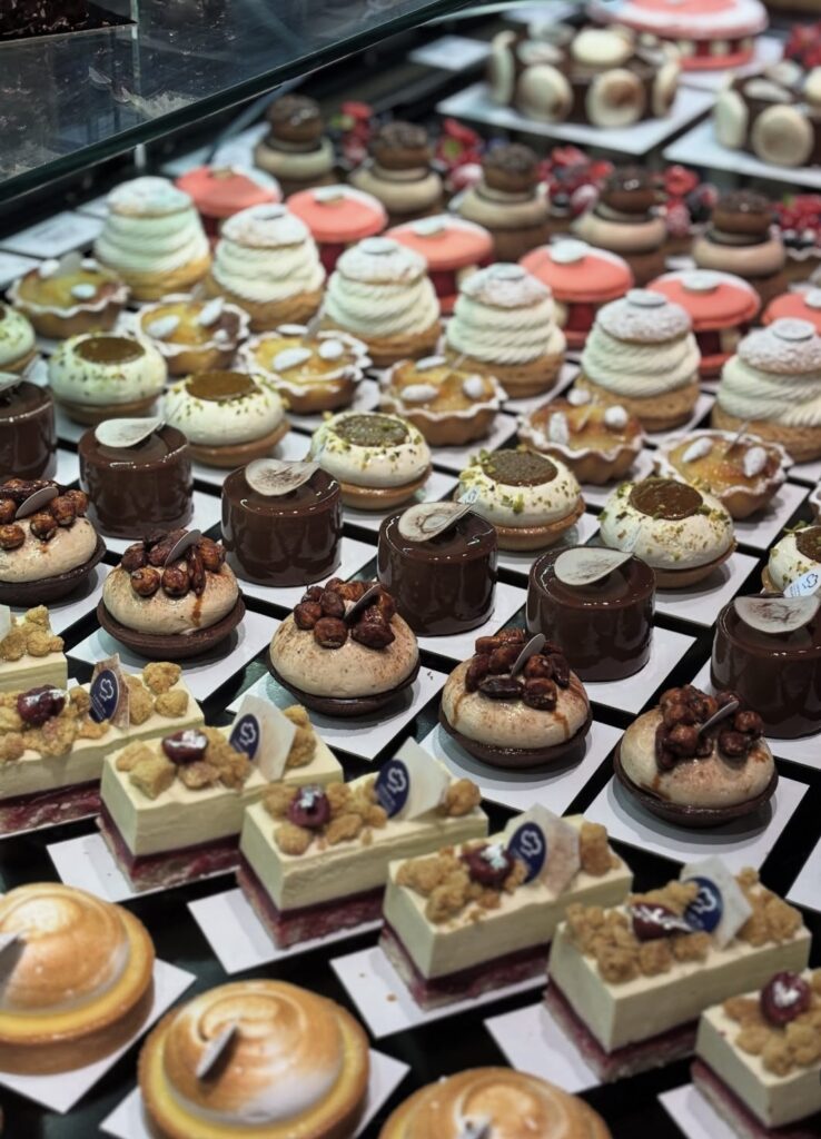 comptoir de la boulangerie l'atelier du boulanger à la foret-fouesnant