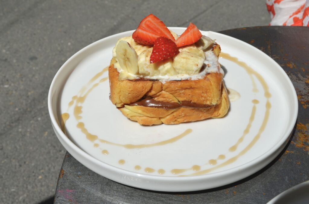 Brioches perdues aux fruits chez Bodhari à Avignon