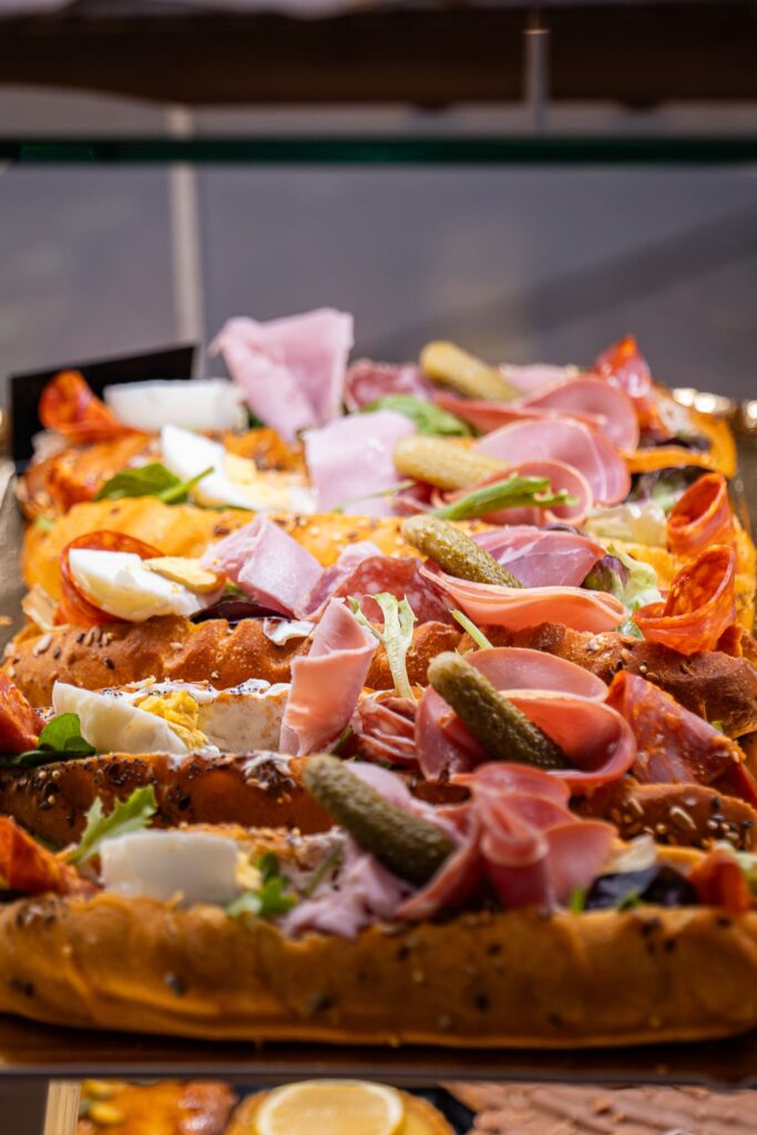 Le snacking de la boulangerie l'Atelier d'Alex à Seiches-sur-le-Loir