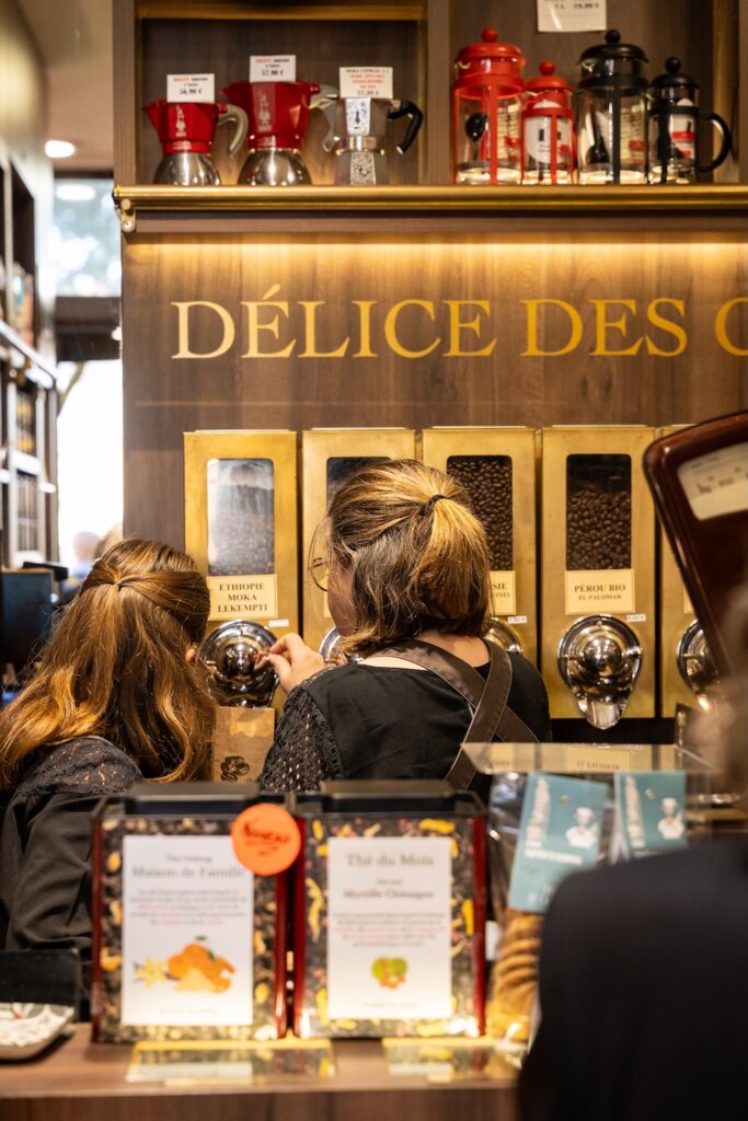 Boutique spécialisée en café et thé à Délice des Cafés à Saint-Servan.