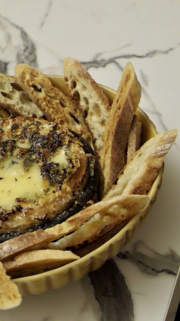 Camembert rôti du restaurant Le Pique-Nique du Bassin à Arcachon.