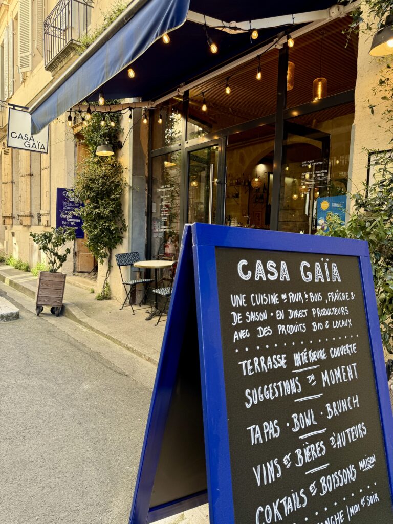 L'entrée du restaurant Casa Gaïa à Bordeaux Chartrons