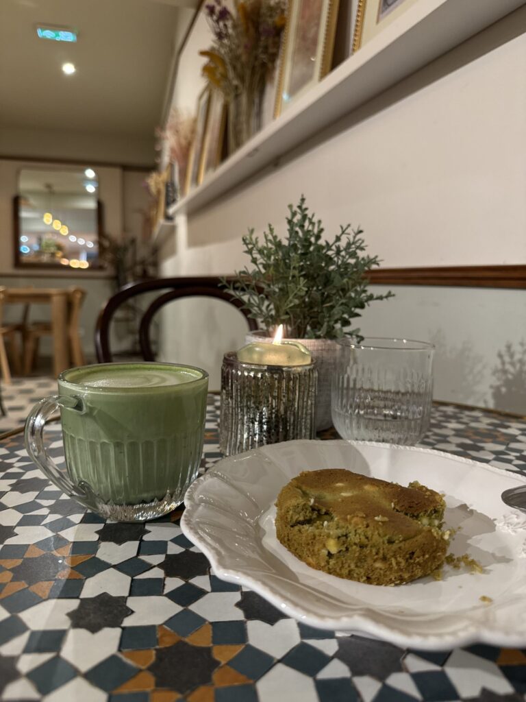 Full Matcha avec le cookie du Chant du Monde