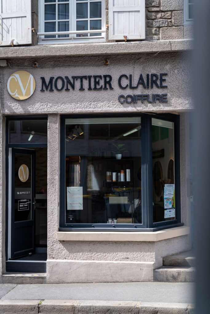 La devanture de Claire Montier Coiffure à Saint-Malo