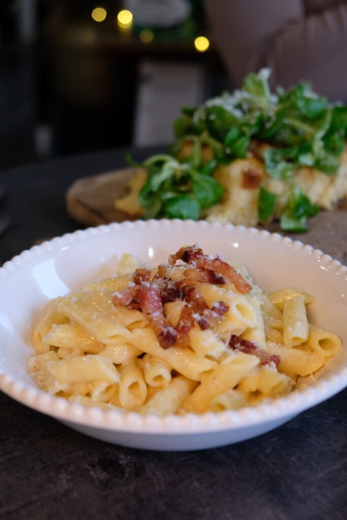 Plat de pâtes préparé minute chez Cucina e Piacere à Besançon