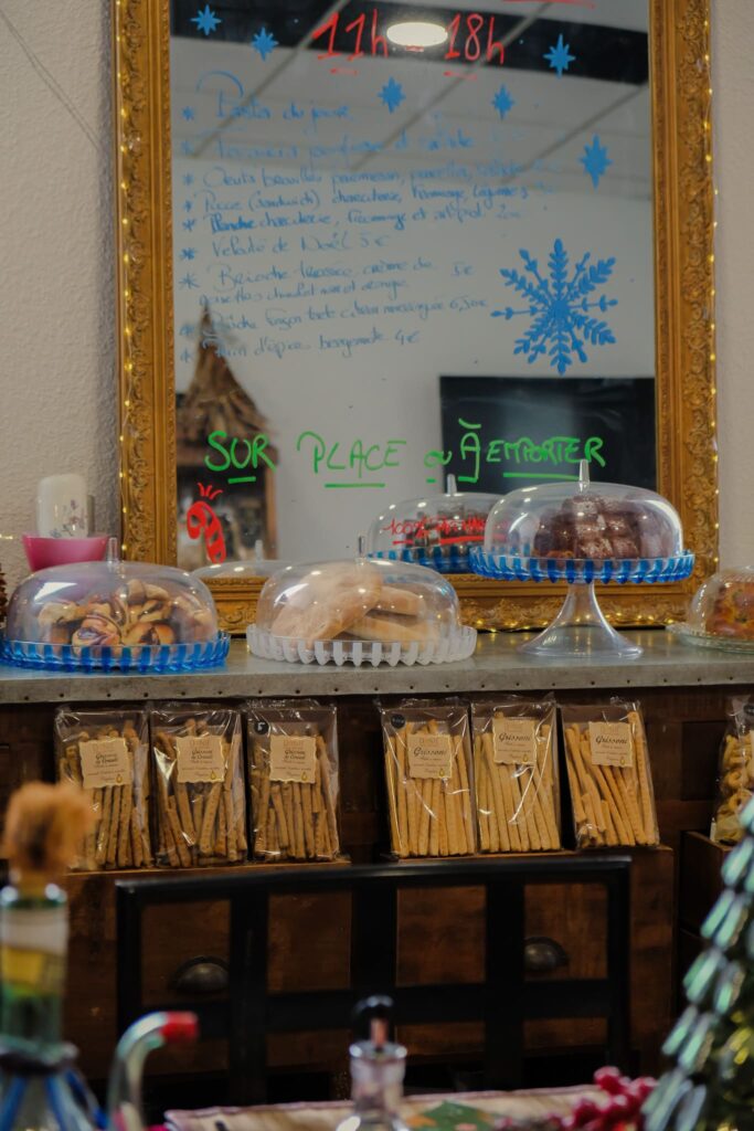 Etagère de patisseries italiennes chez Cucina e Piacere à Besançon