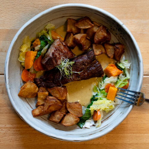 Le plat du restaurant De Porc en Port à Locquénolé