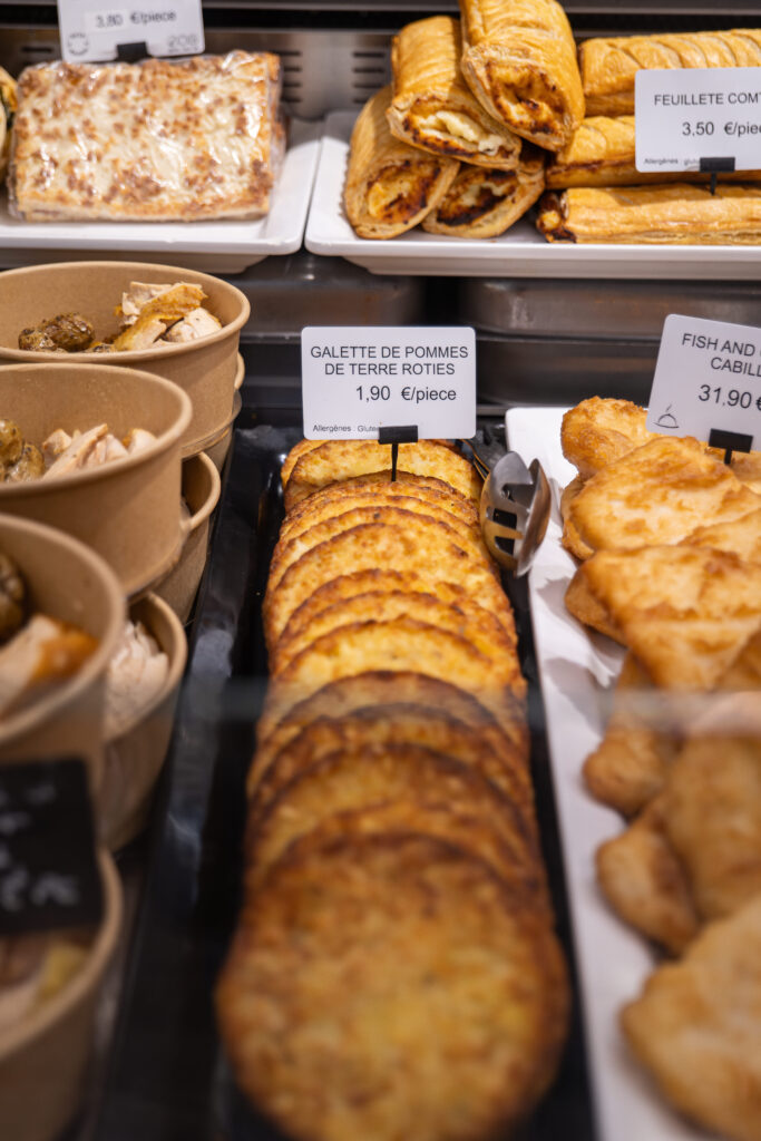 La partie traiteur de la boutique des Halles et des Gourmets à Angers