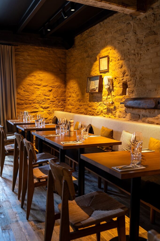 Table au charme moderne au bistrot de la greve a saint malo