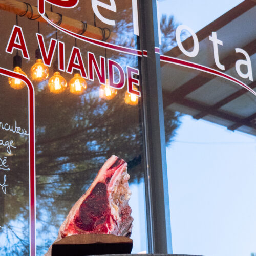 Facade du restaurant de viande d'exceptions Le Bellota, à La Teste-de-Buch.