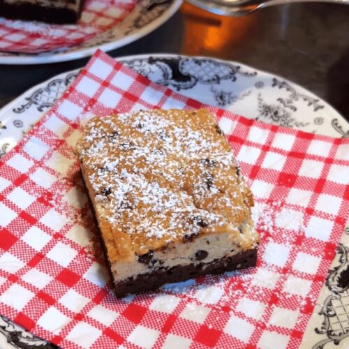Part de gateau type brownie