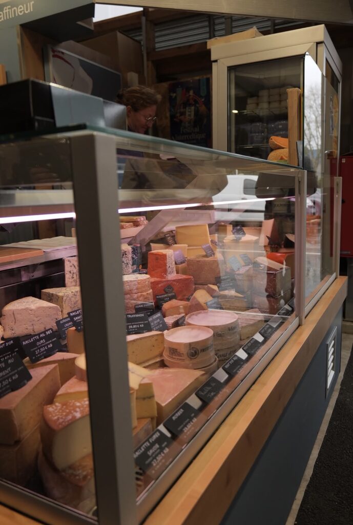 comptoir de la fromagerie kerouzine à lorient